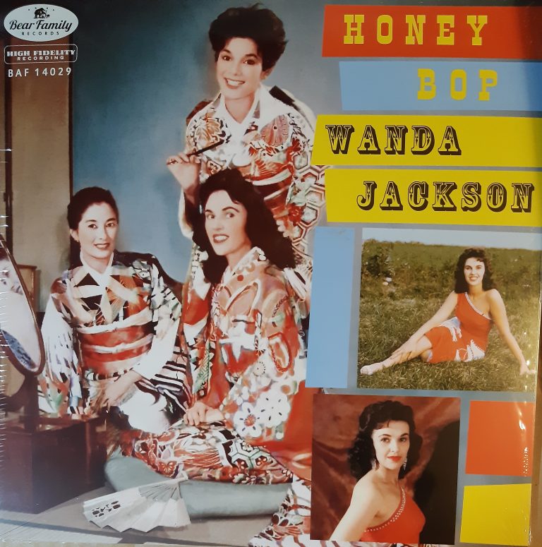 Wanda Jackson Honey Bop 10″ LP + Booklet + große Postkarte  Bear Family